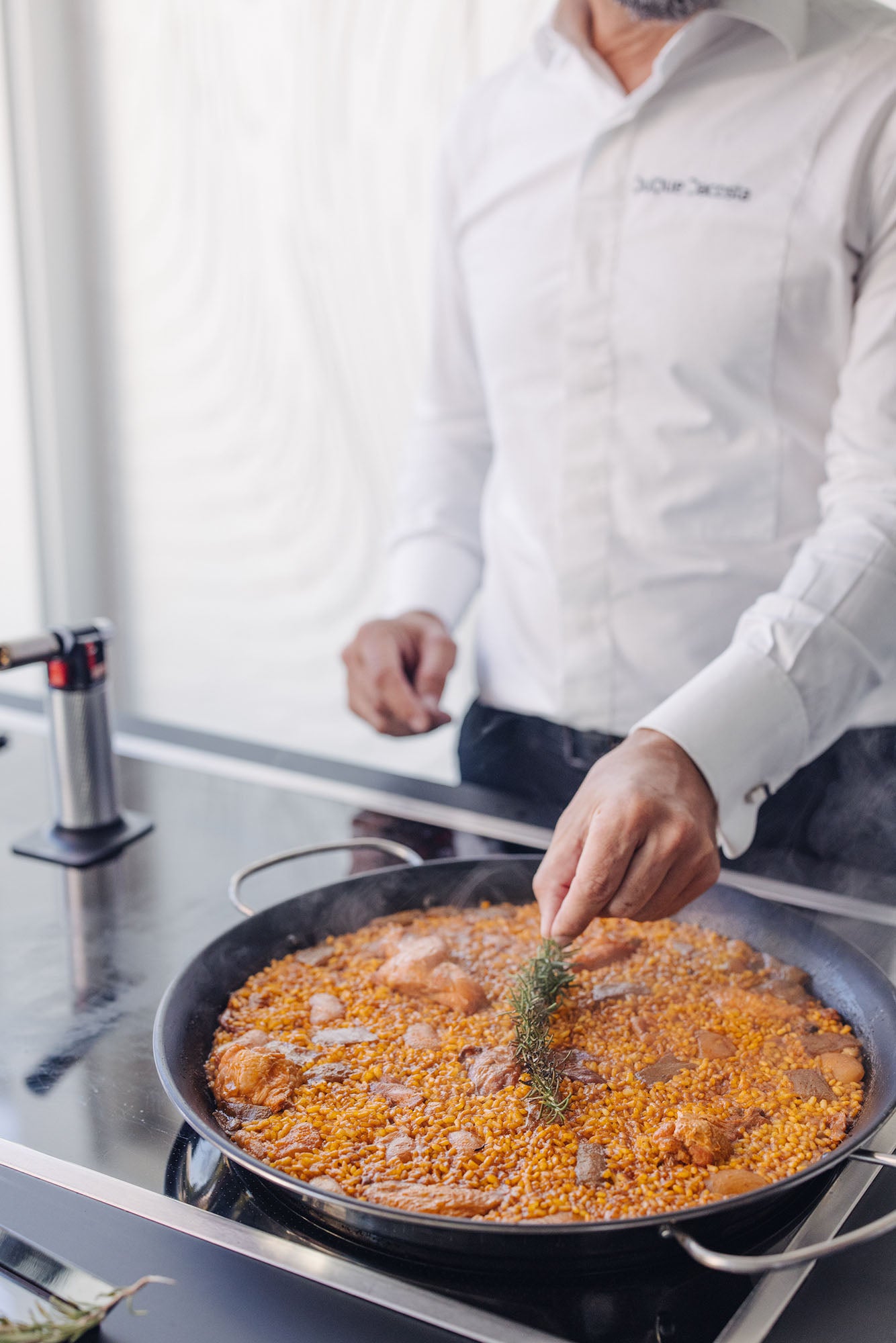 Valencian Paella (for 4 people)